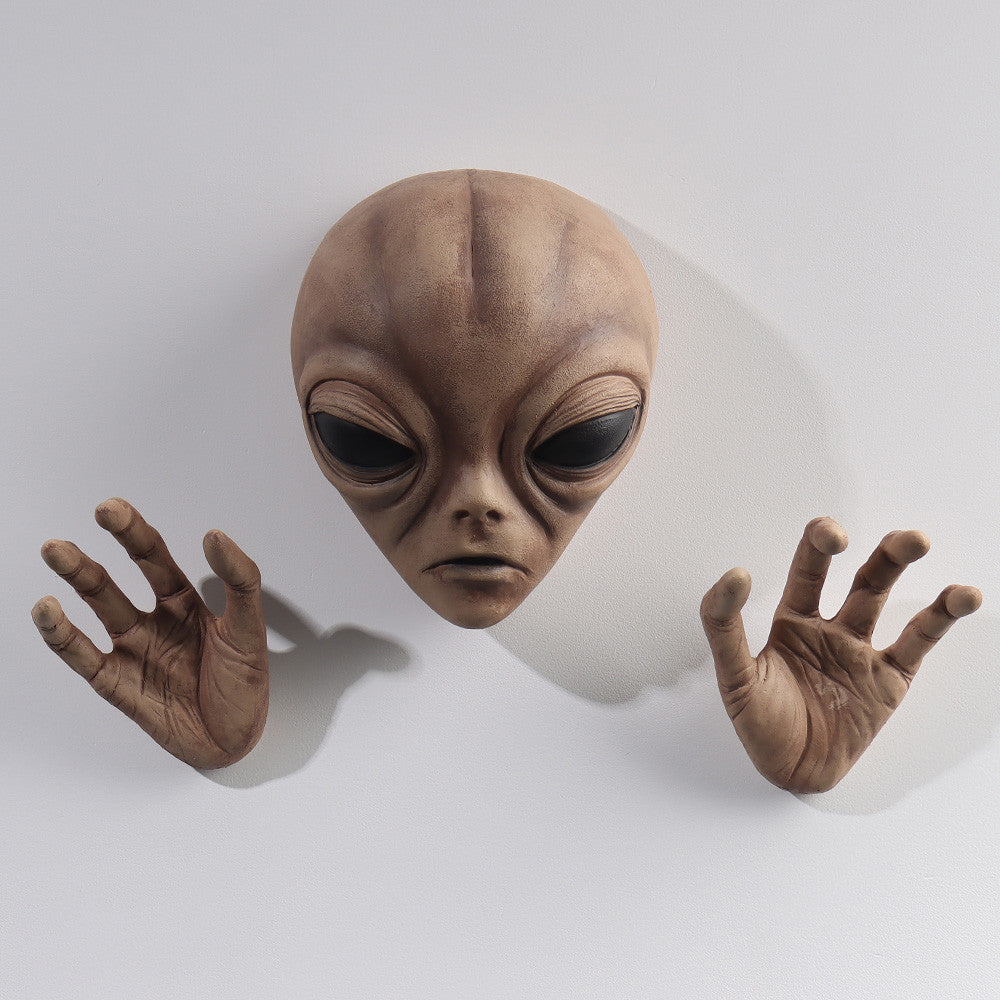 Alien Life Like Wall burster Head Wall Mounted Decor Set