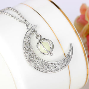 Navigator Moonlight Pendant Necklace Glows In The Dark (3 Colors)