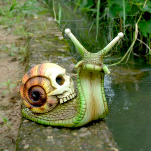 Snail Skull Figurine Ornament Décor 