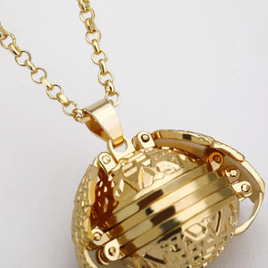 Magic Expanding 4 Photo Angel Wings Locket Necklace