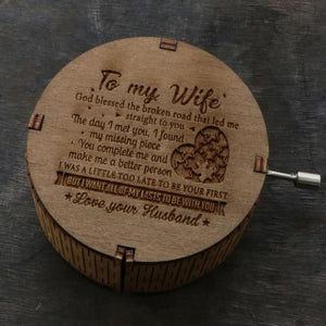 2022 Round Husband to Wife - I Love You Happily Ever After - Engraved Music Box (8 Designs)